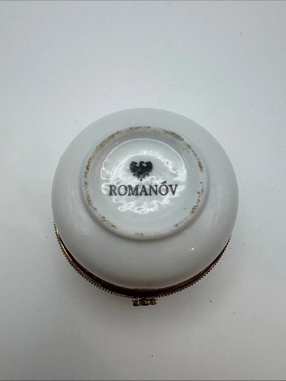 Imperial Romanov Porcelain Handpainted Gold Trim Trinket Vanity Box Oval
